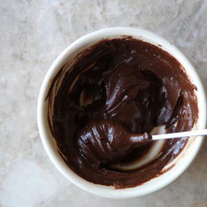 healthy chocolate peanut butter frosting for cakes low fat in a bowl