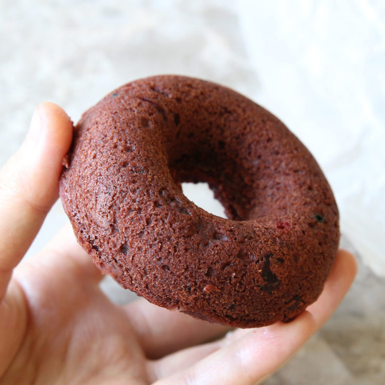 red velvet chickpea donuts whole