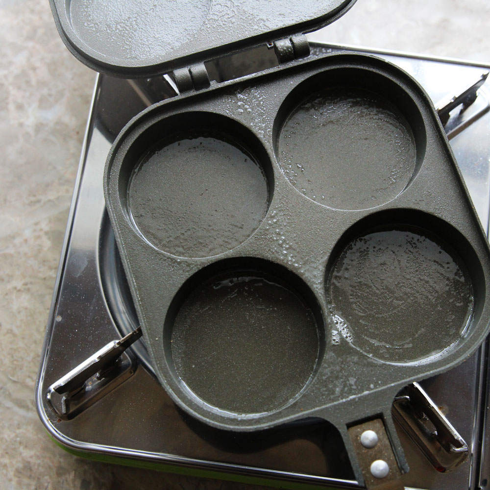 How to Make Applesauce Pancakes (with a Flourless Option!) - applesauce pancakes