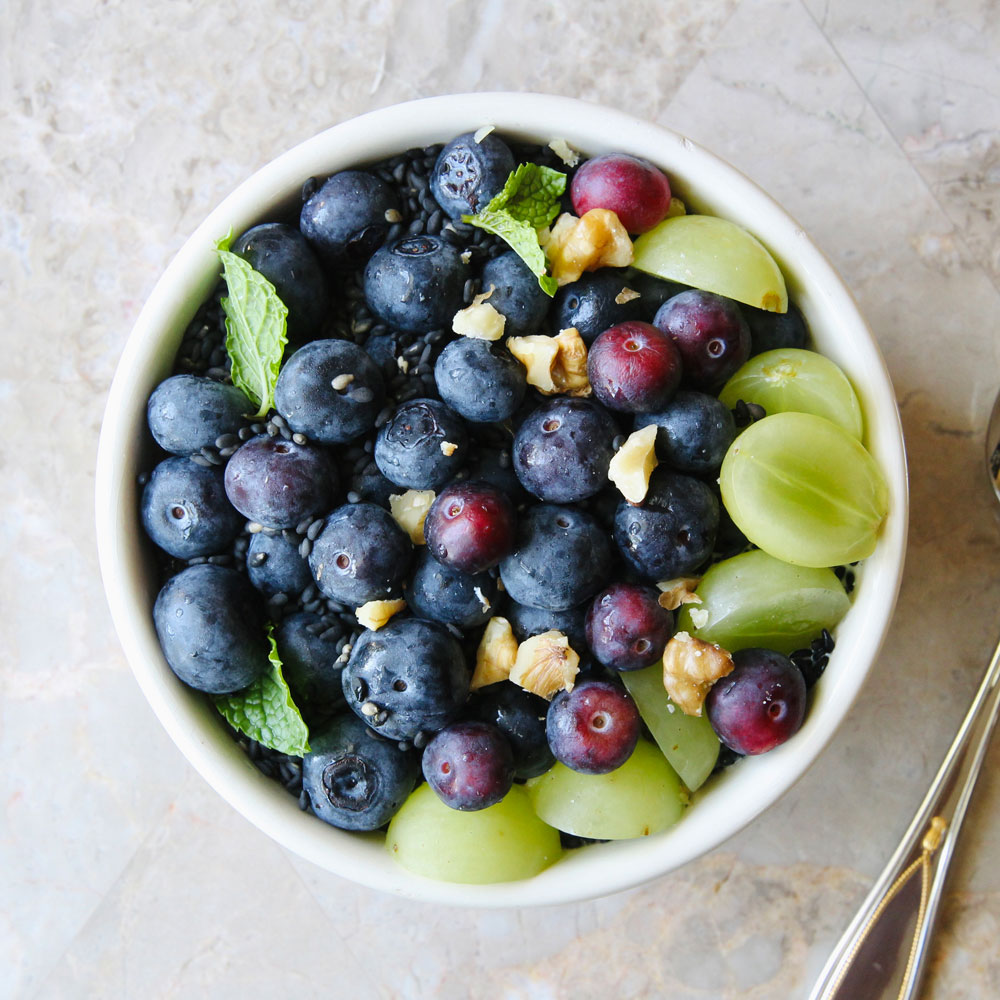 Refreshing Blueberry & Grape Yogurt Bowl - mango bingsu