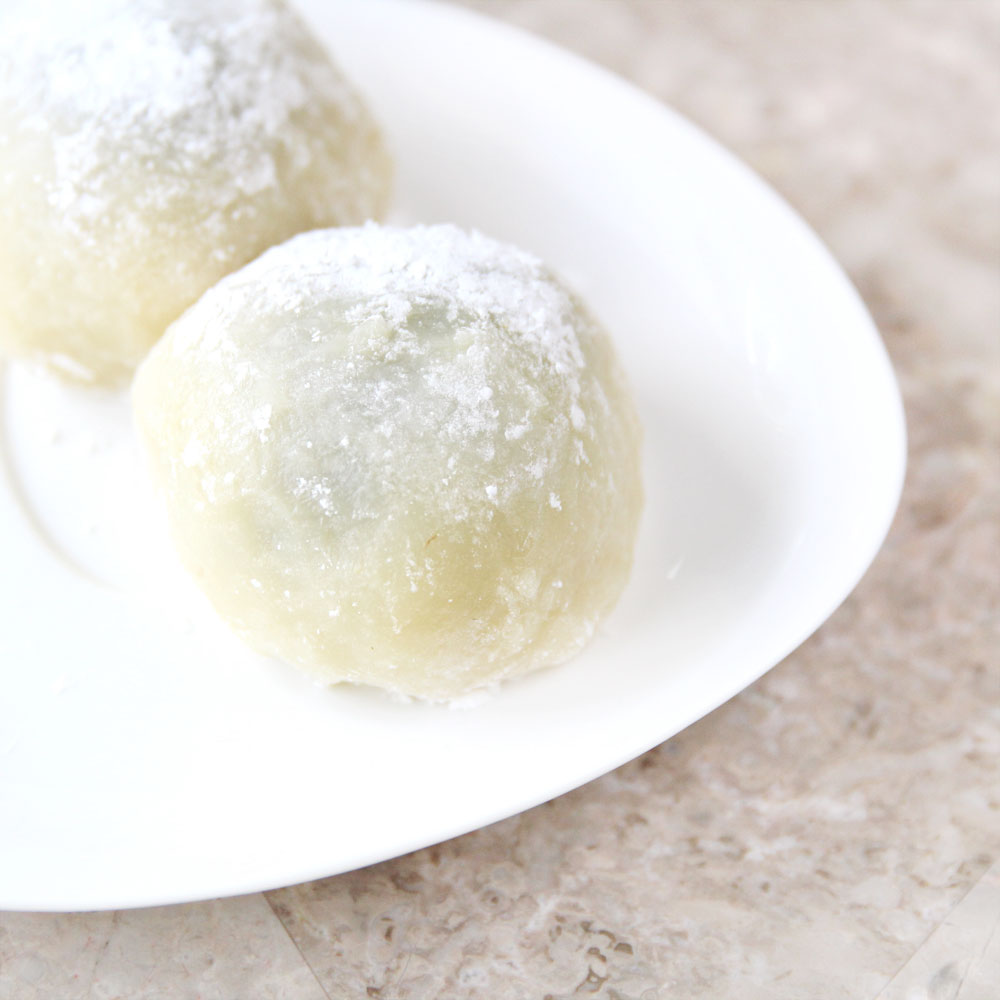 Applesauce Birthday Cake Protein Balls (Healthy 5-Ingredient Energy Bites) - protein balls
