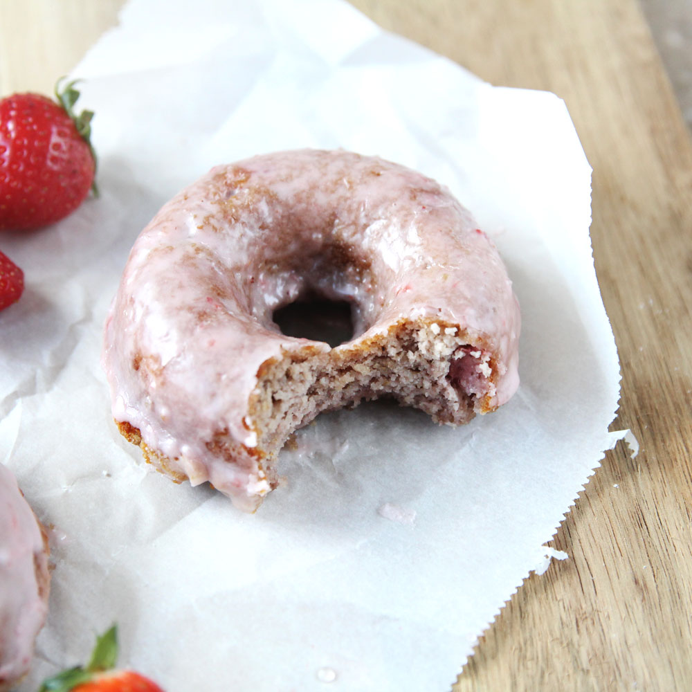 How to Make Paleo Baked Strawberry Donuts (Gluten-Free)