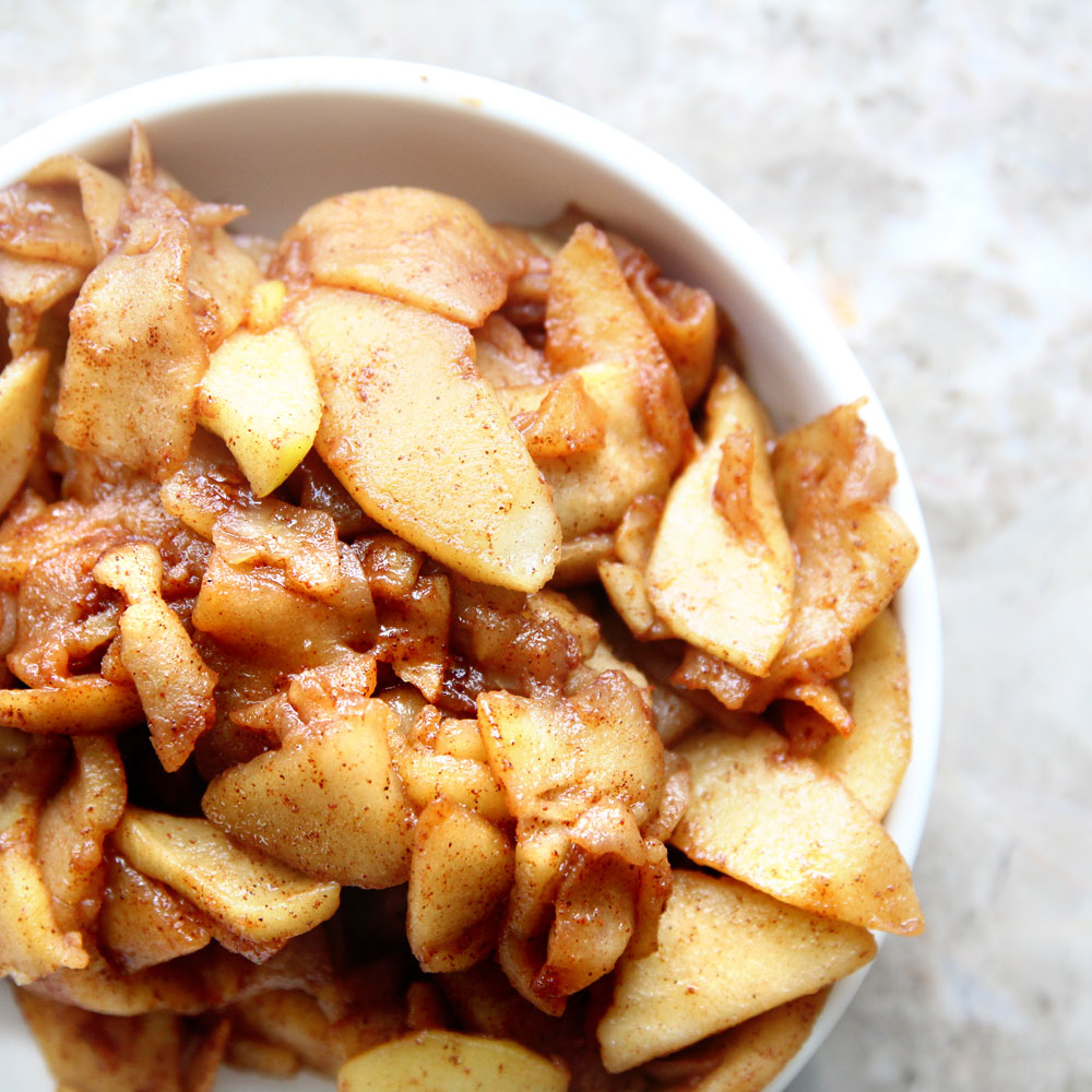 10 Minute Cinnamon Sugar Cooked Apple Pie Topping - Apple Mochi Cake