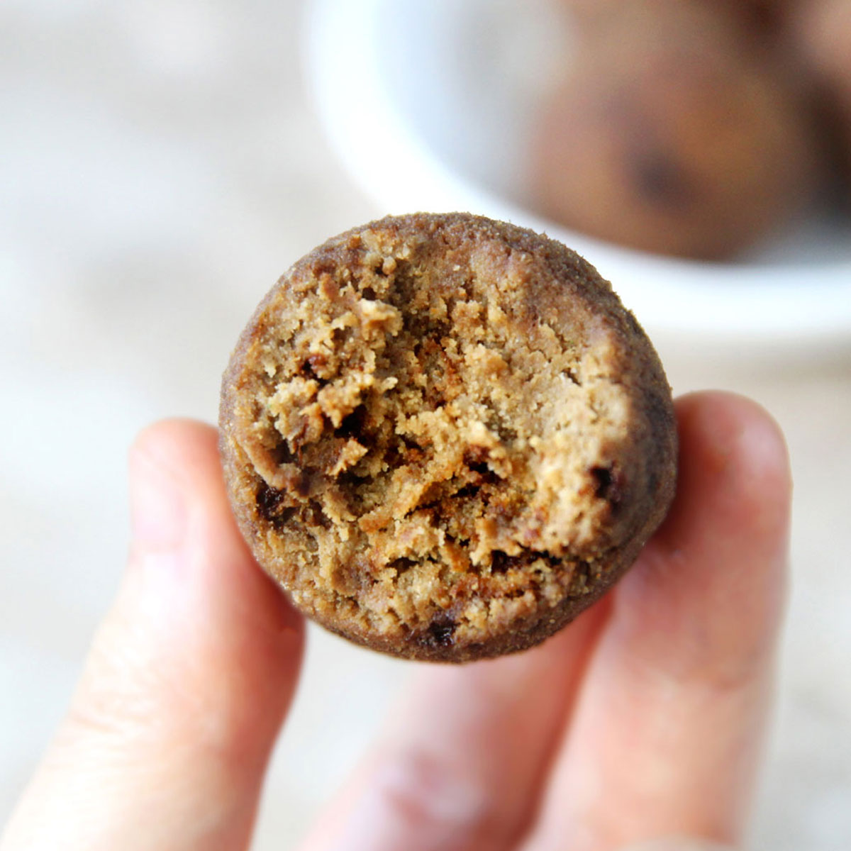 Vegan Tiramisu Protein Balls (Coffee No Bake Energy Bites made with Banana) - chocolate avocado protein