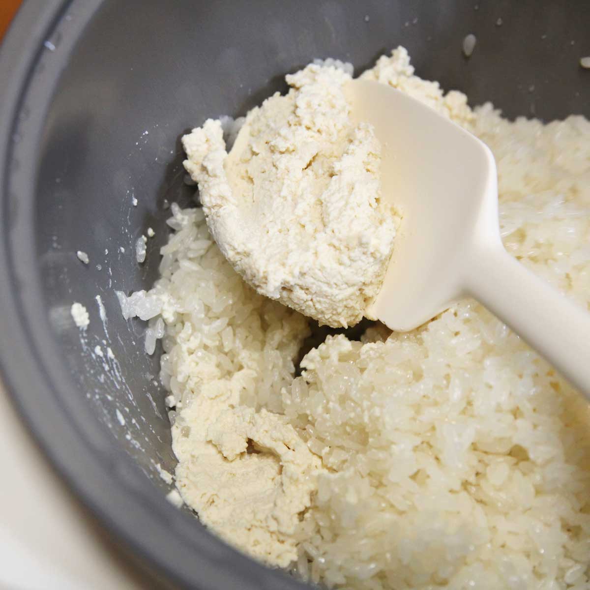 how to make tofu mochi using a mochi maker