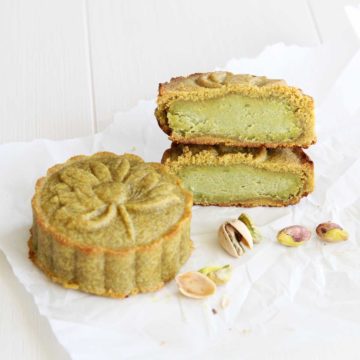 vegan pistachio mooncakes with matcha mung bean filling