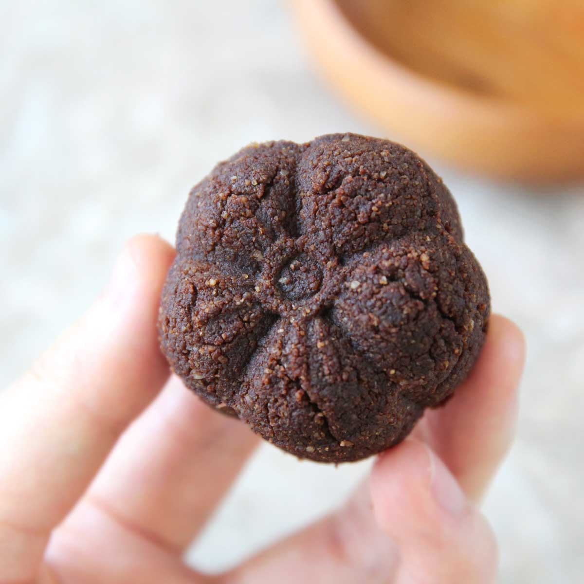 Chocolate Paleo Mooncakes Recipe (made with Pumpkin and Pecan Filling)