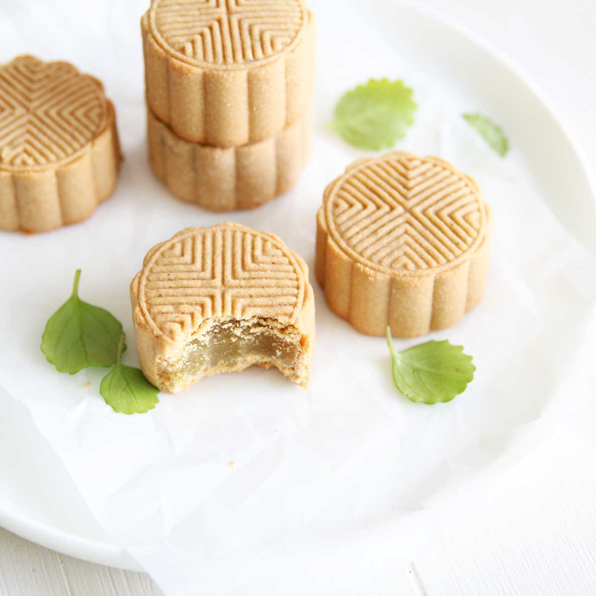 Quick and Easy: 2-Ingredient Vegan Mooncakes Recipe - Pistachio Nice Cream