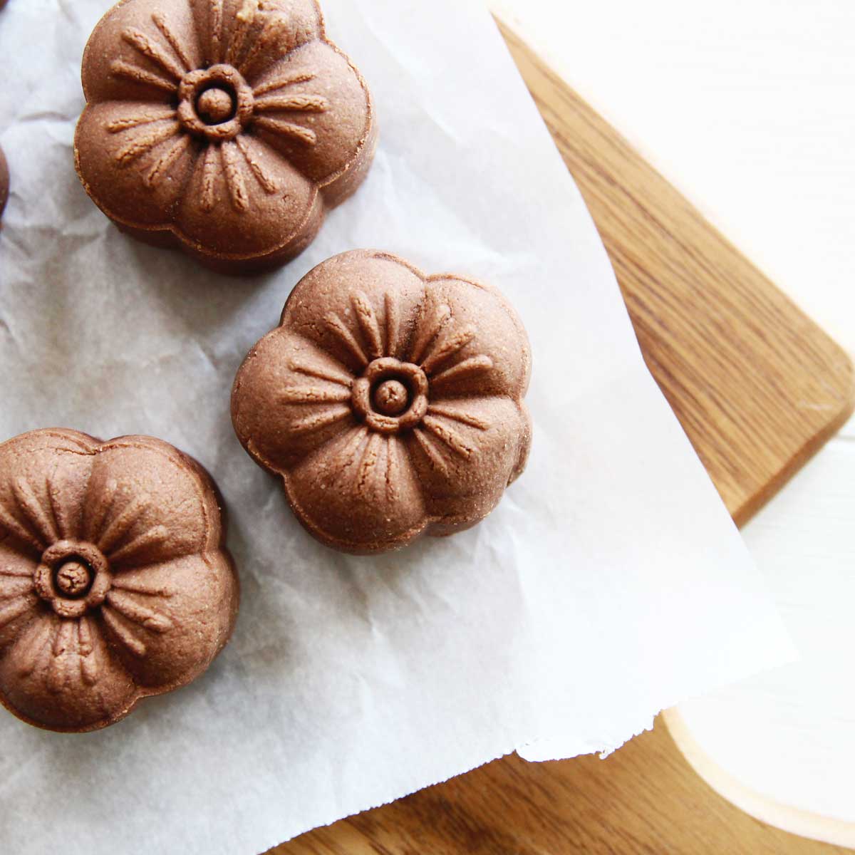 2-Ingredient Nutella Chocolate Mooncakes Recipe - sweet potato mochi
