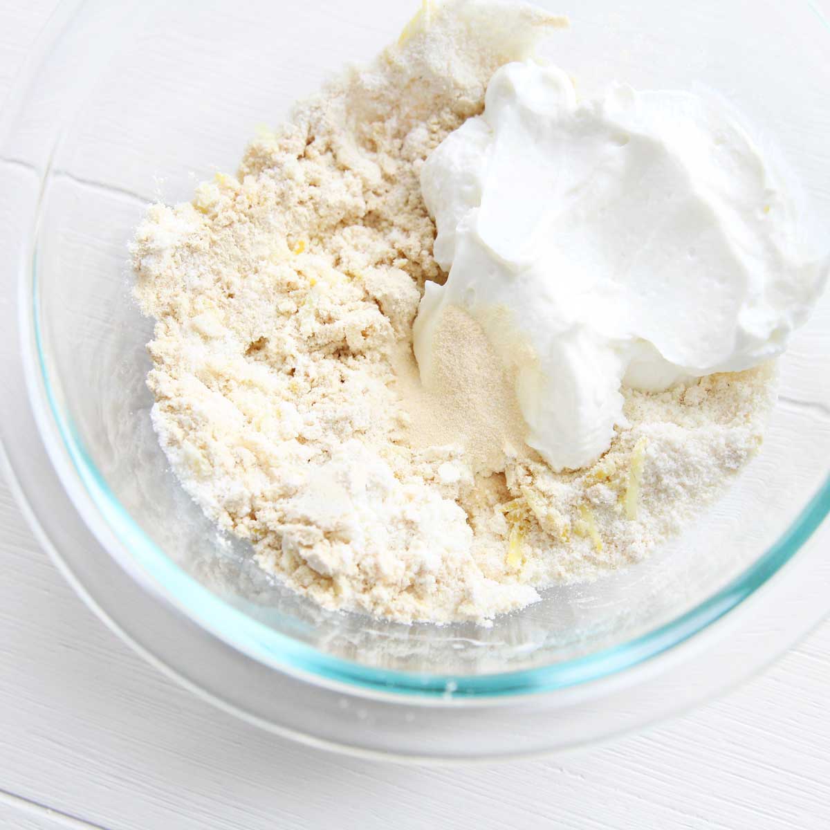 Healthy Greek Yogurt Protein Balls Recipe (Low Carb, High Fiber) - Greek Yogurt Protein Balls