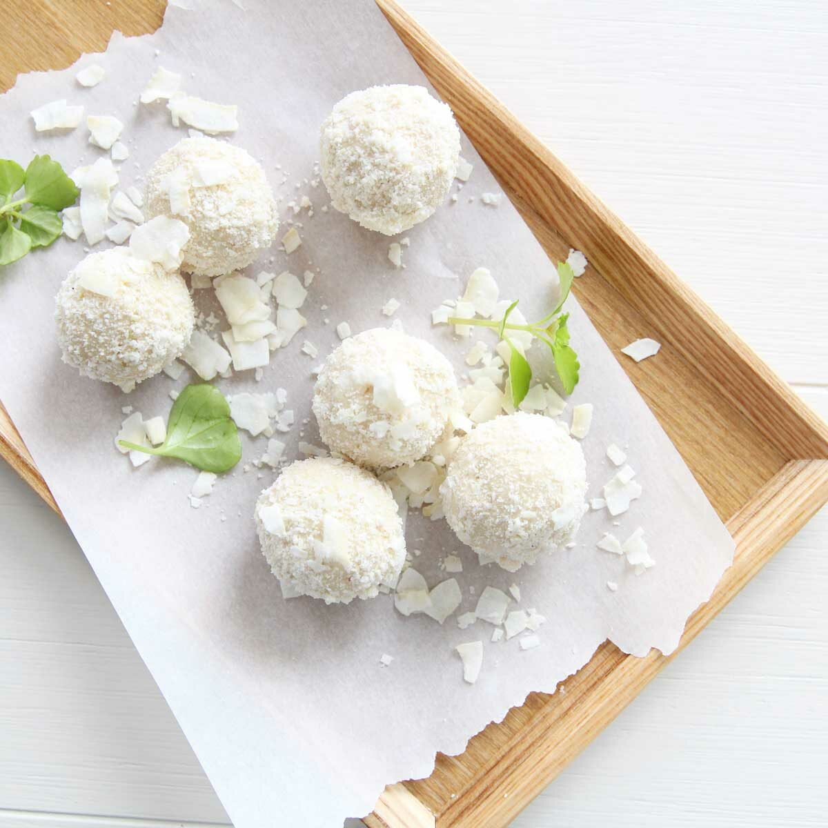 Probiotic Coconut Protein Balls Recipe (Easy Healthy and No Bake) - protein balls