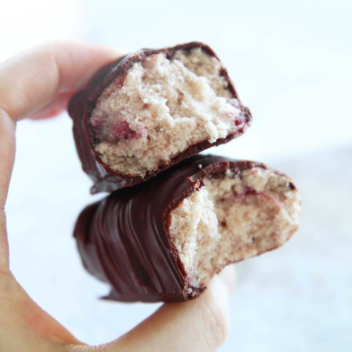Easy Nut-Free Dark Chocolate Raspberry Protein Bars - raspberry protein bars