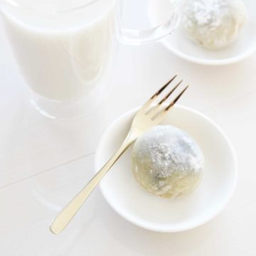 Quick & Easy 3-Ingredient Almond Milk Mochi (Vegan)
