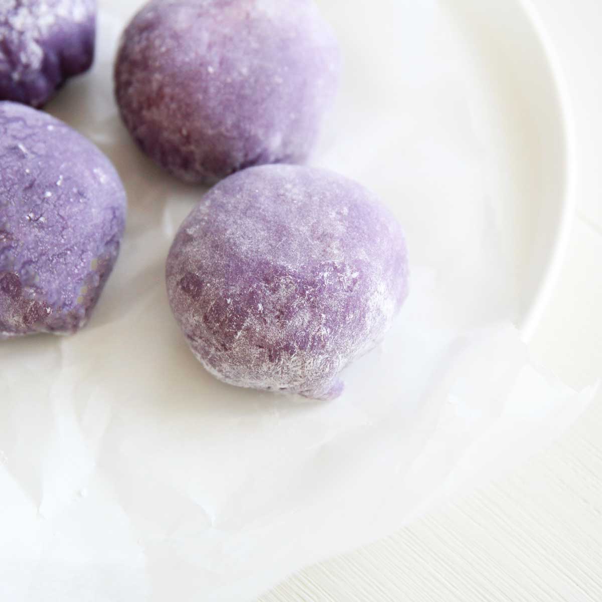 Easy Purple Sweet Potato Mochi Recipe (Vegan & Only 3 Ingredients!) - Red Bean Mochi Cake