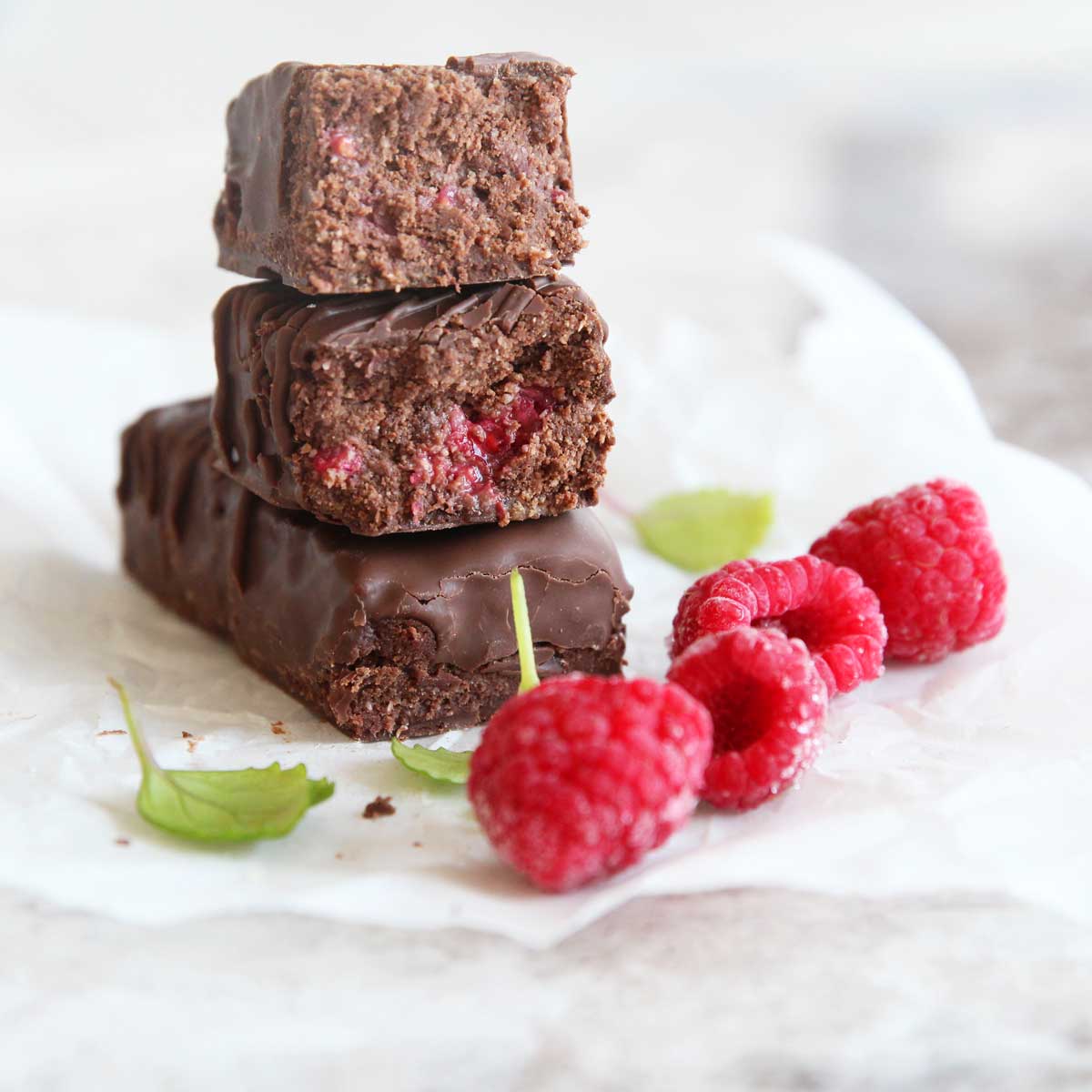 Easy Nut-Free Dark Chocolate Raspberry Protein Bars - keto snickers