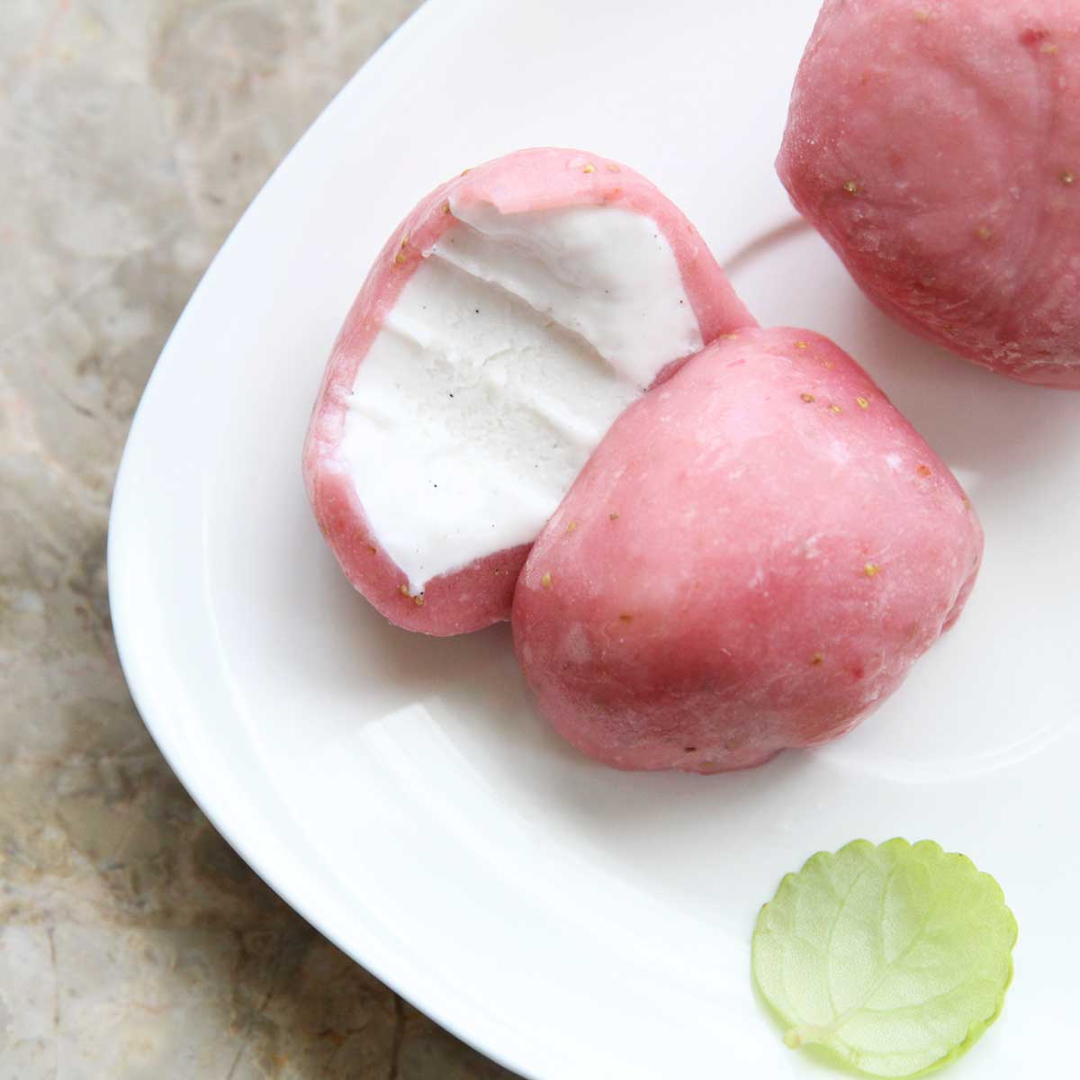 homemade strawberry mochi icecream