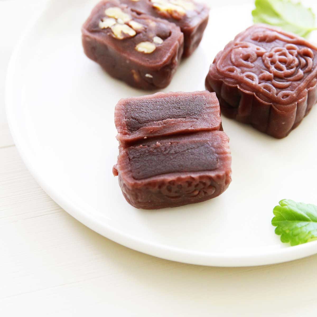 Quick & Easy microwave Red Bean Snowskin Mooncakes