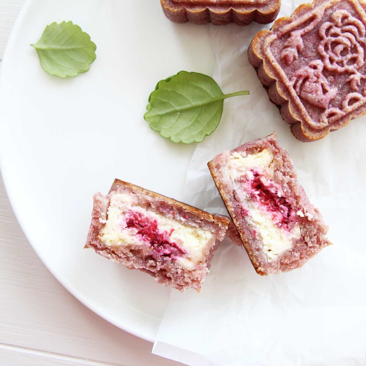 sweet raspberry mooncakes with cheesecake filling