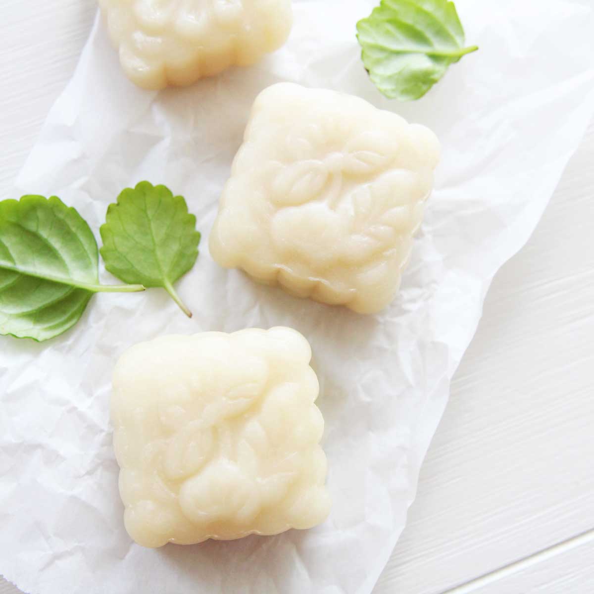Easy 3-Ingredient Shortcut Snowskin Mooncakes Recipe (Gluten Free, Vegan) - Japanese Matcha Roll Cake