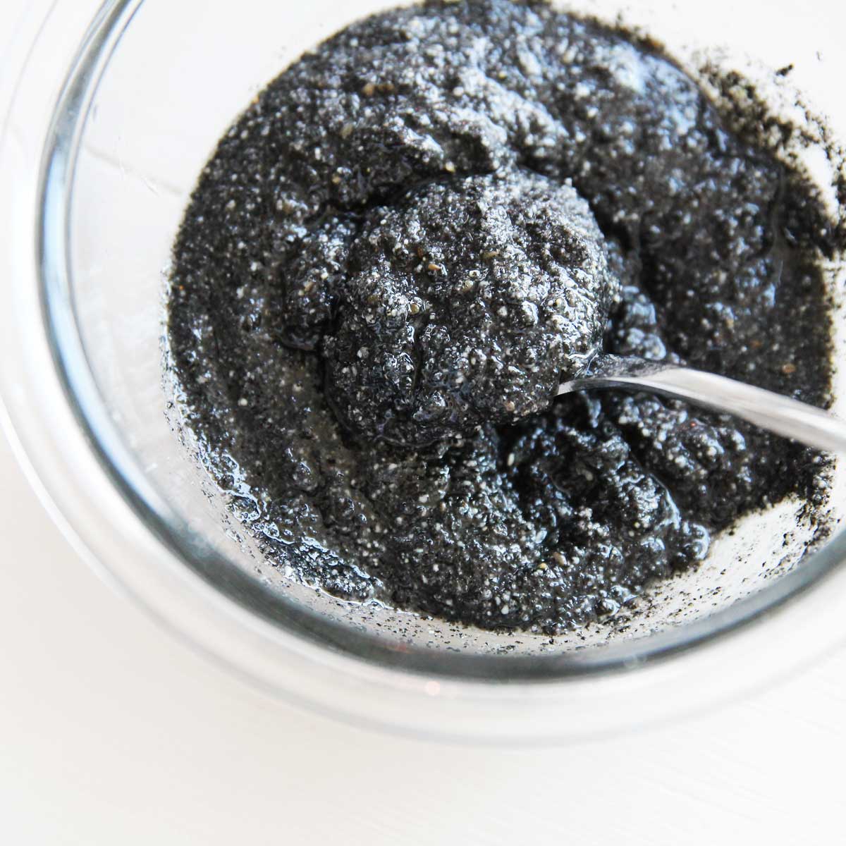 Easy 3-Ingredient Black Sesame Paste for Mochi and Mooncake Fillings - black sesame paste
