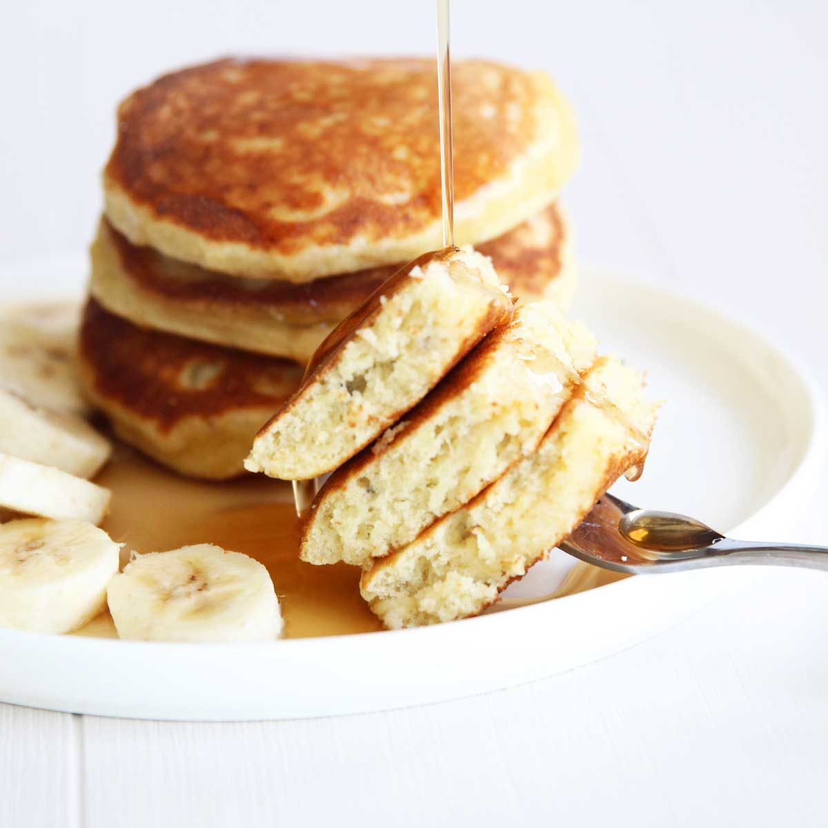 fluffy Banana Almond Flour Pancakes