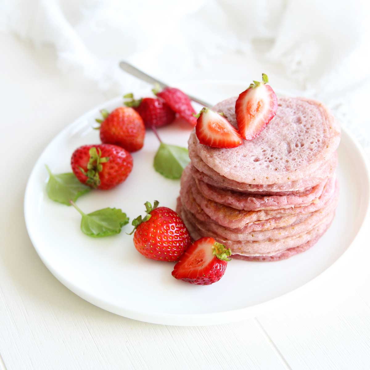 Easy Vegan Strawberry Mochi Pancakes (only 5-Ingredients!) - Lemon Whipped Cream