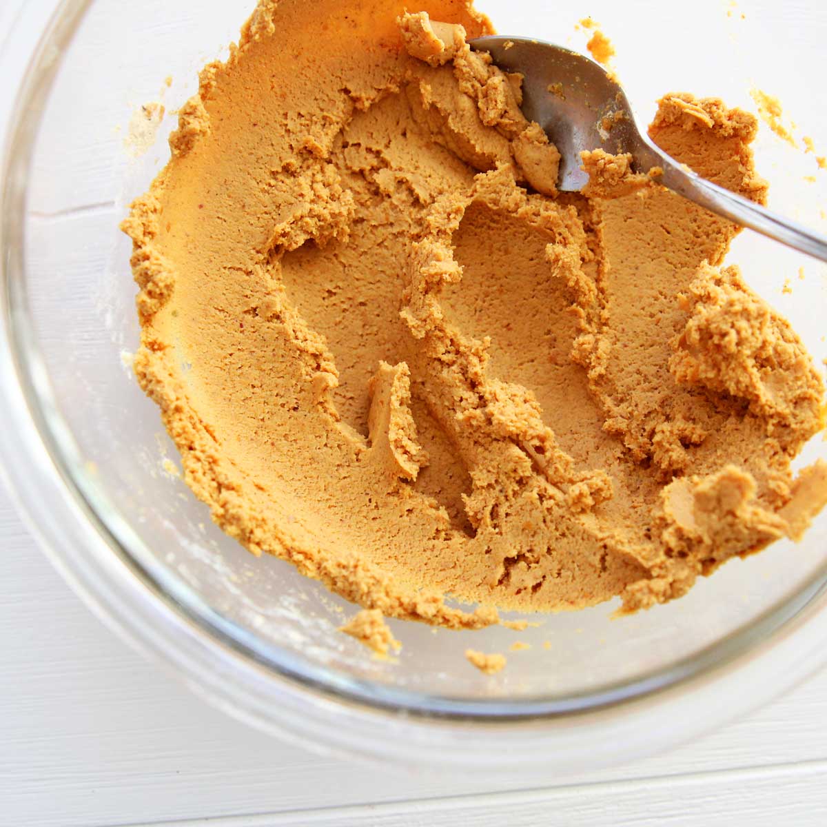 Healthy Pumpkin Spice Peanut Butter Cups Recipe made with PB Powder - Pumpkin Spice Peanut Butter Cups