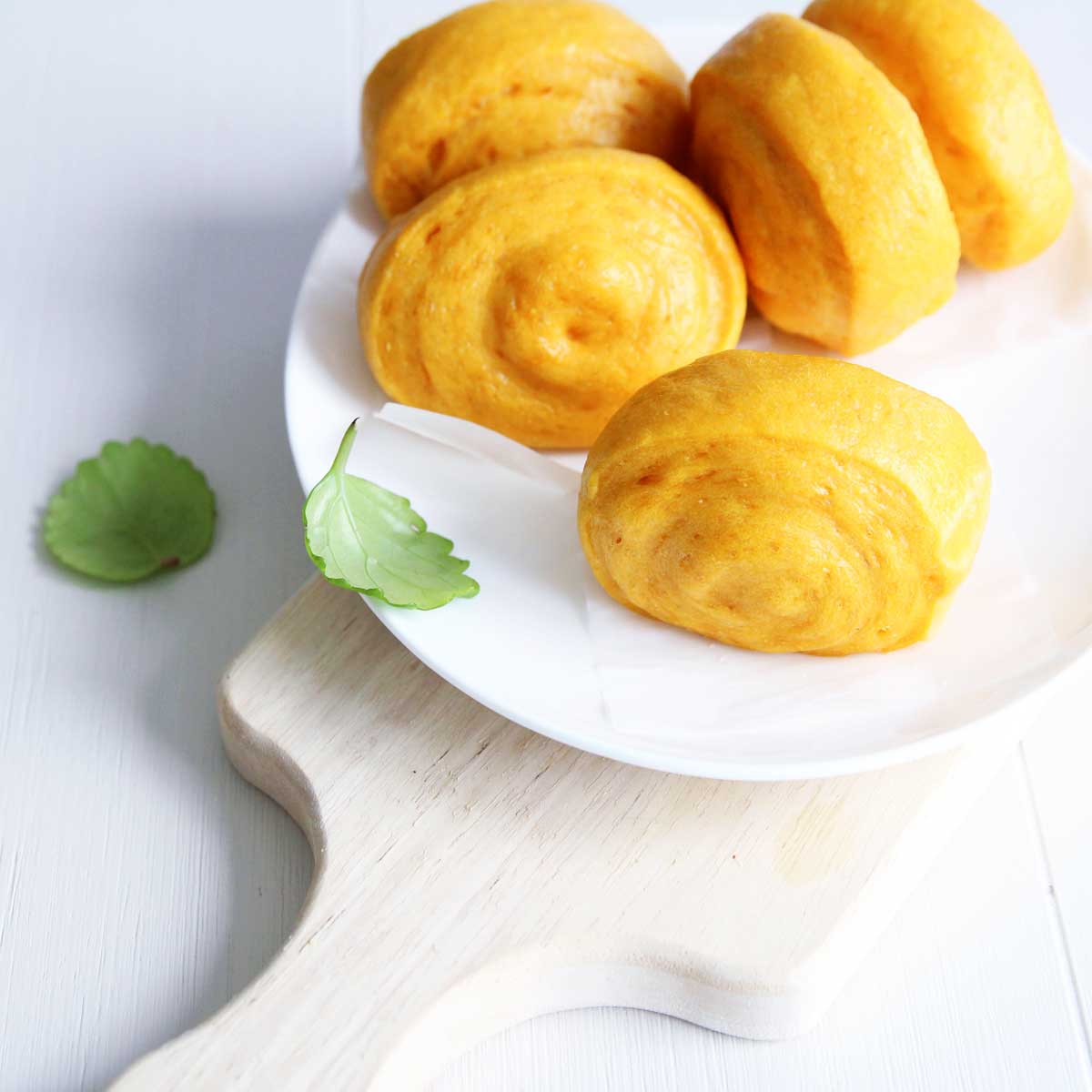 Sweet Potato Mantou Recipe (Healthy, Vegan Steamed Buns) - Corn Mochi Cake
