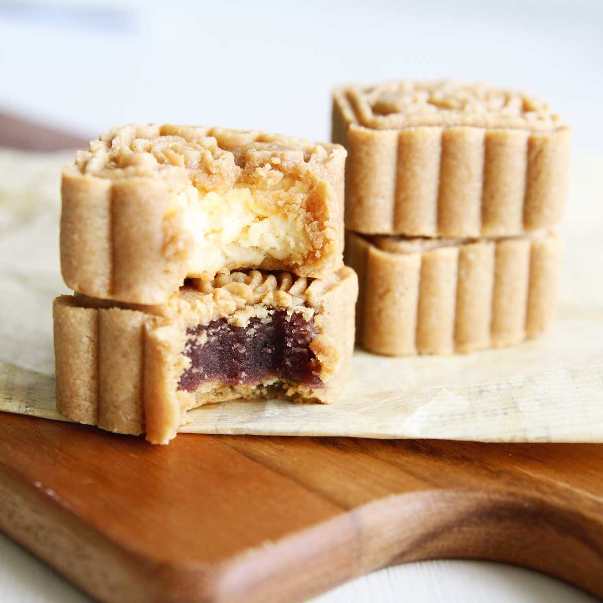 cashew butter mooncakes made with almond flour