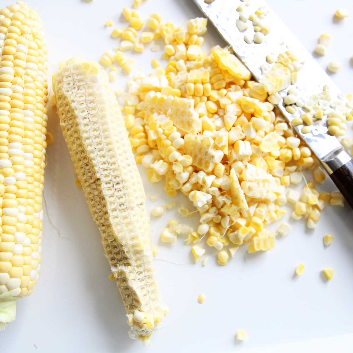 how to shuck Fresh Corn kernels using knife ingredient pic