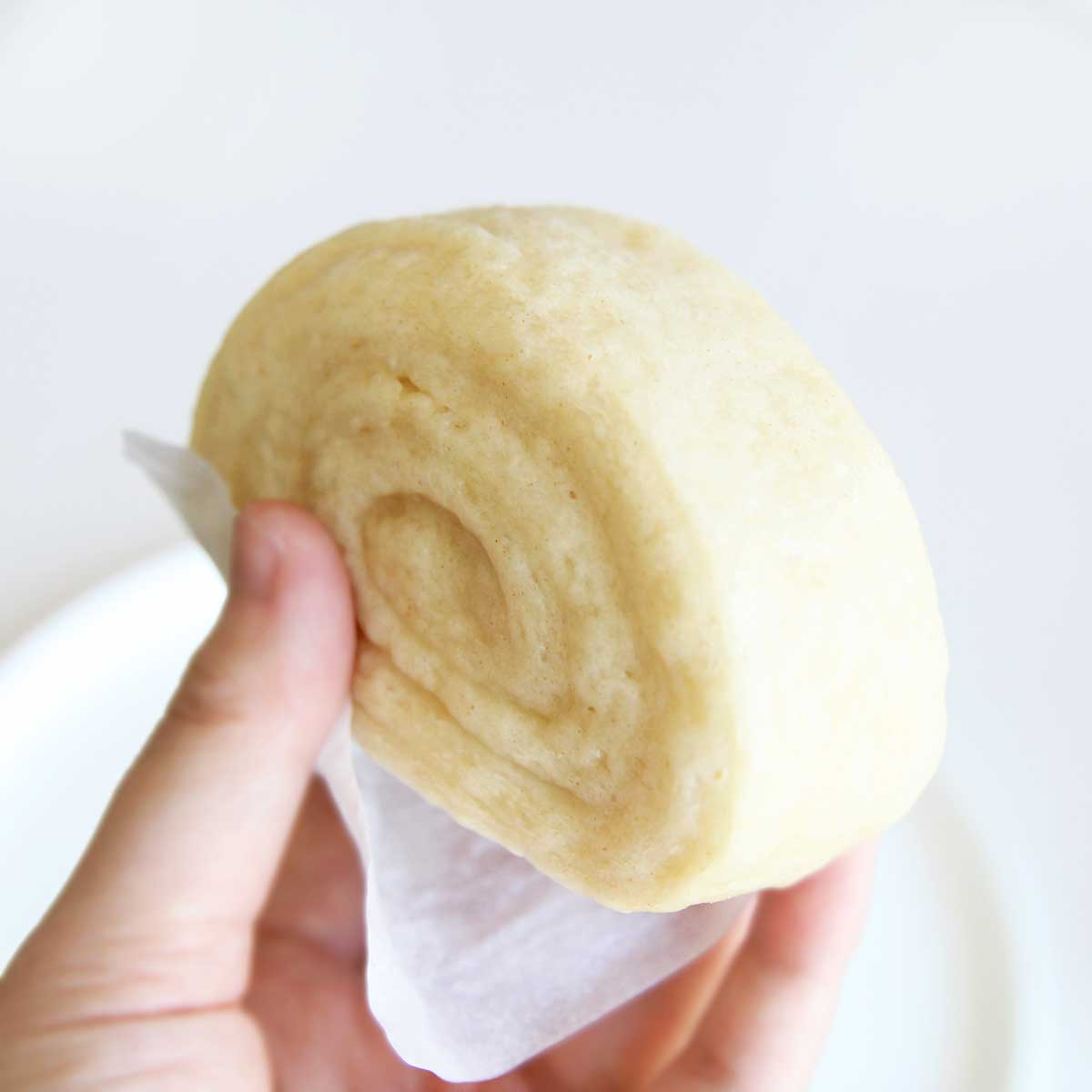Healthy Tofu Mantou (Chinese Style Yeasted Steamed Bread) - Vegan Filling