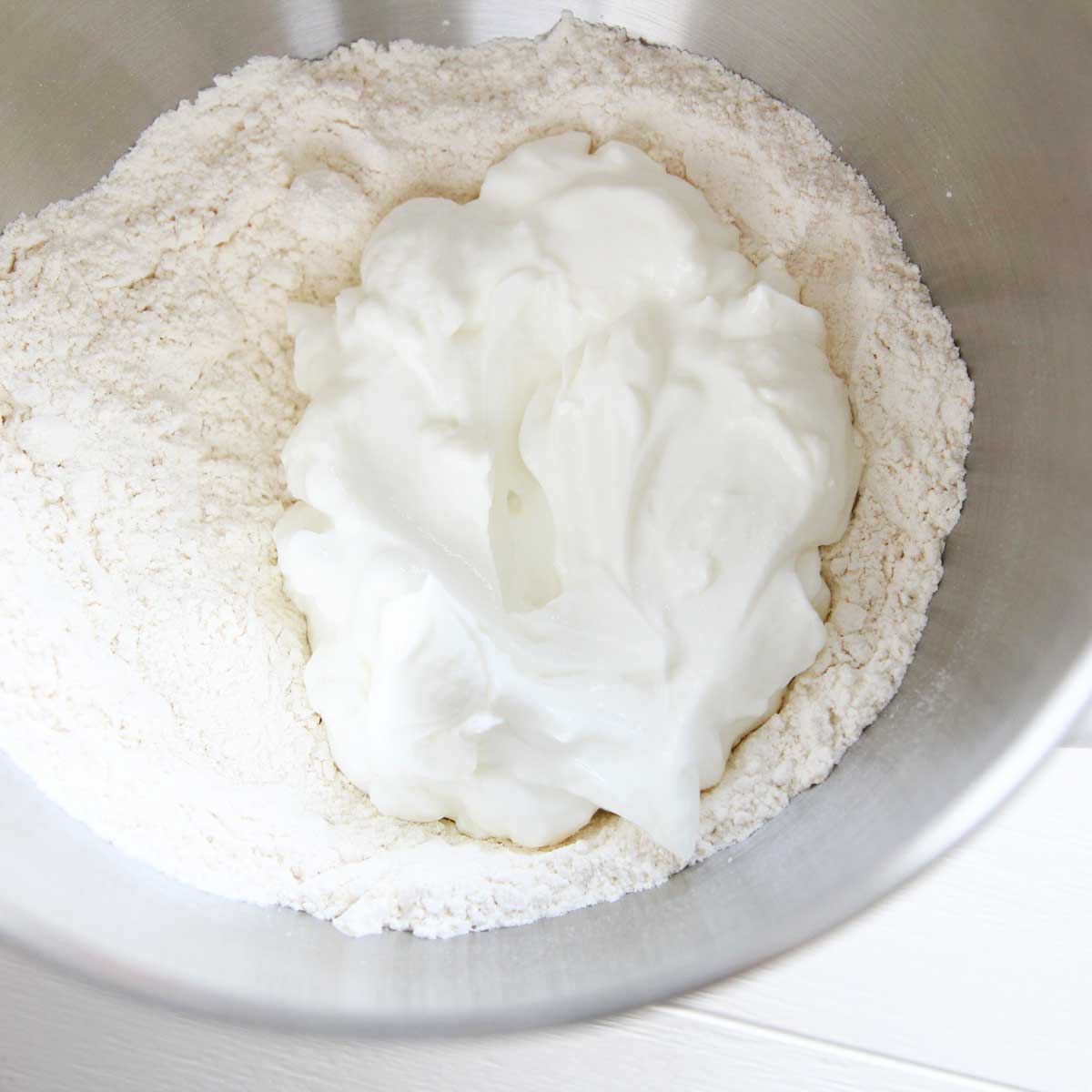 Fat-Free Greek Yogurt Cinnamon Rolls (Easy Sheet Pan Recipe) - Greek Yogurt Cinnamon Rolls