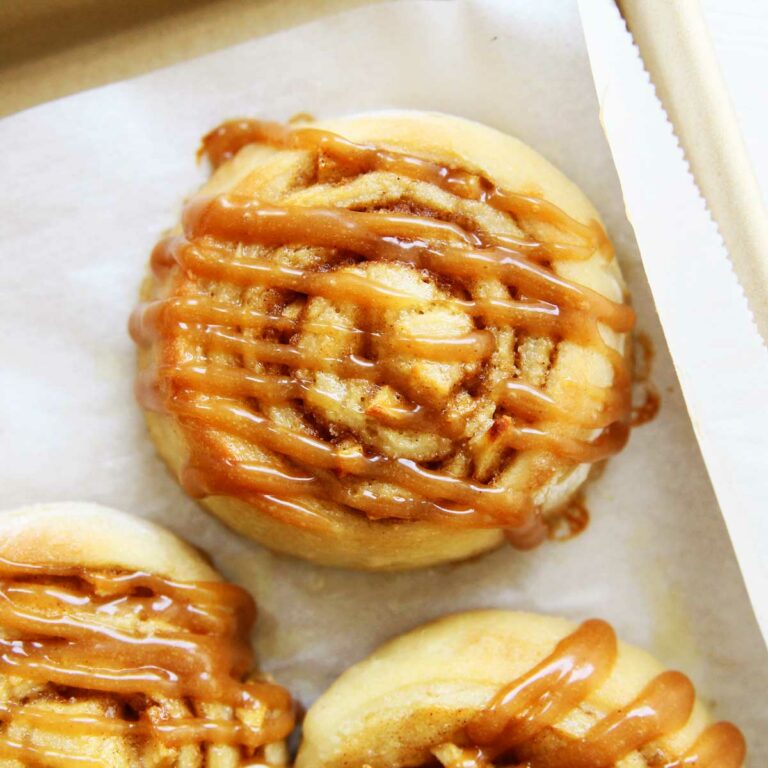 Sweet & Sticky Caramel Apple Pie Cinnamon Rolls (Vegan Friendly Recipe)