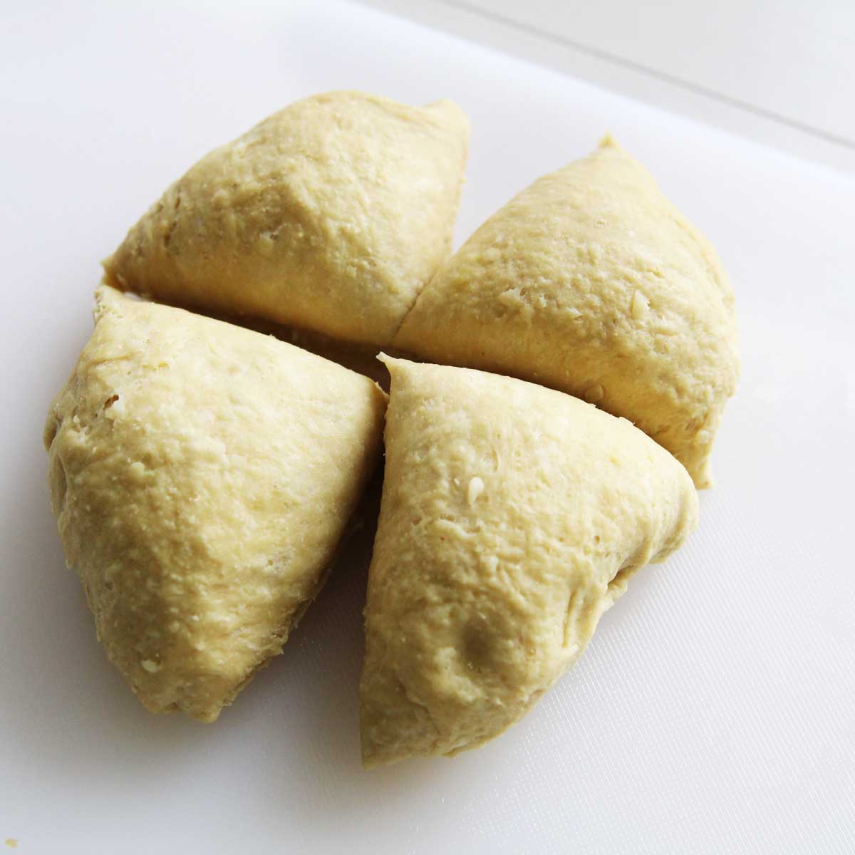 "Cheesy" Cauliflower Bagel (Easy Vegan-Friendly Recipe) - cauliflower bagel