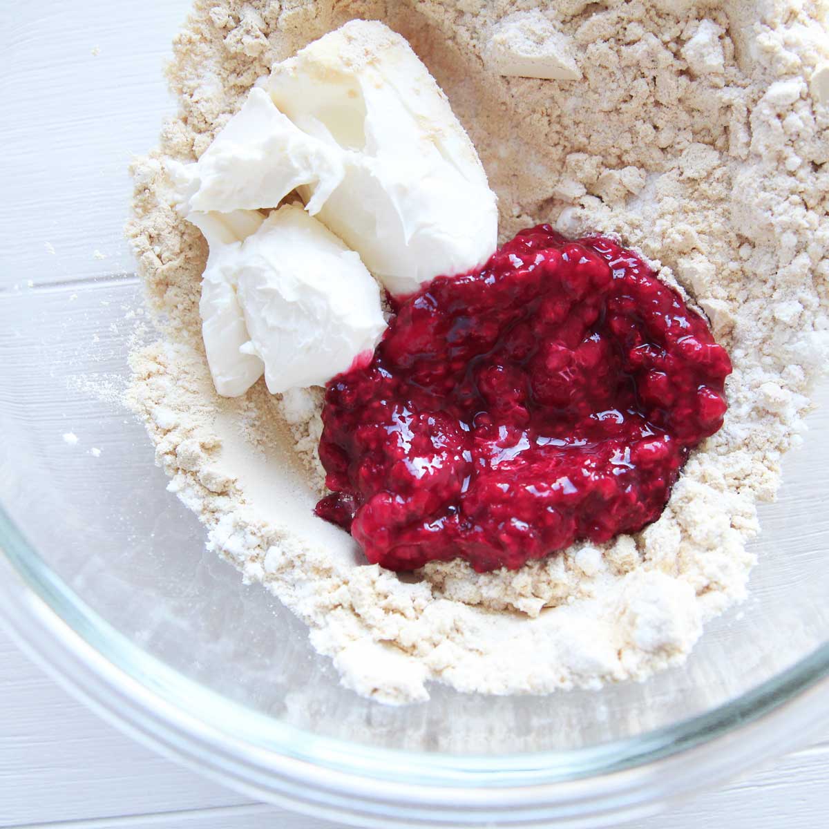 Healthy Raspberry Cheesecake Protein Bars (Low Carb, Low Sugar Recipe) - Raspberry Cheesecake Protein Bars