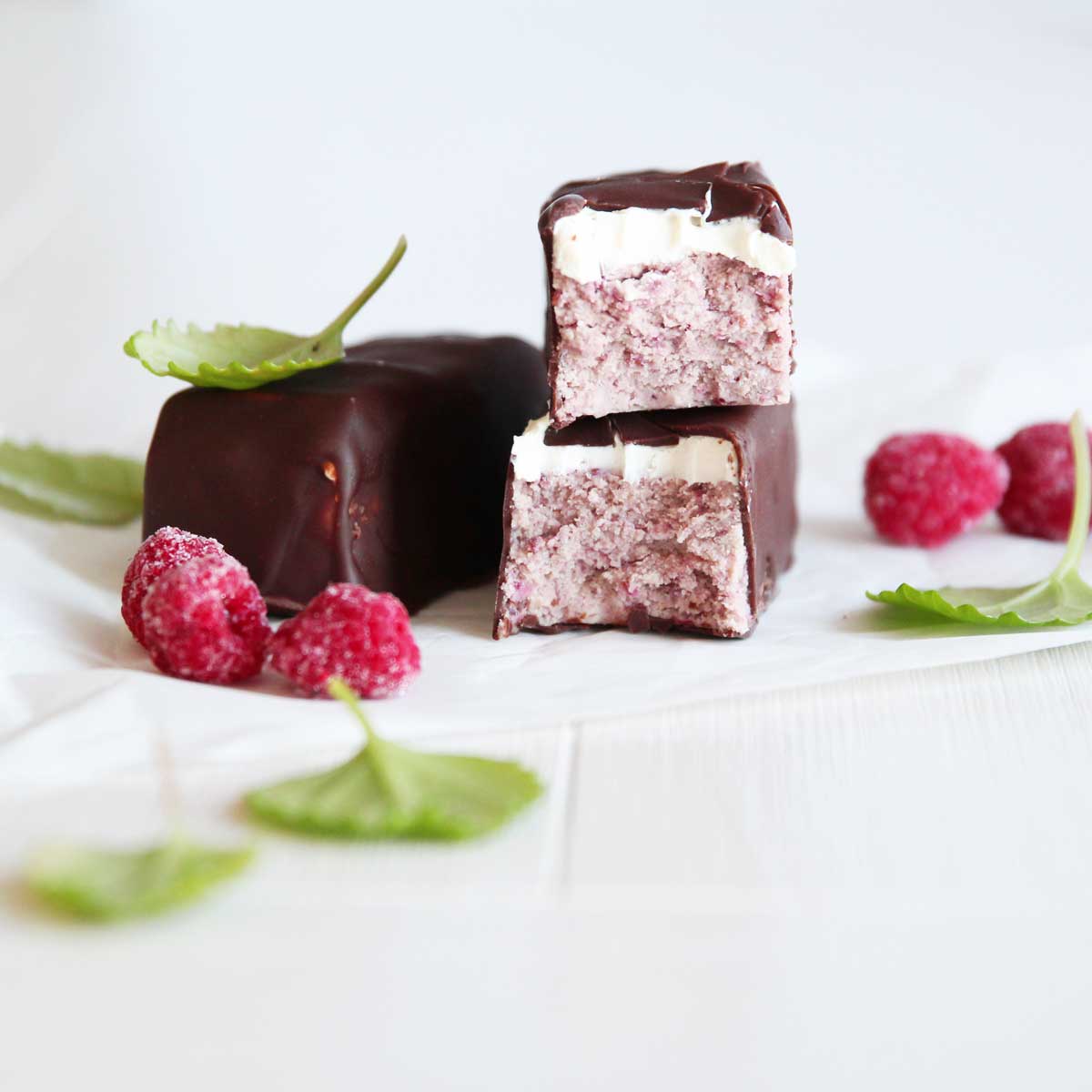 Healthy Raspberry Cheesecake Protein Bars (Low Carb, Low Sugar Recipe) - Savory Sweet Corn Mochi