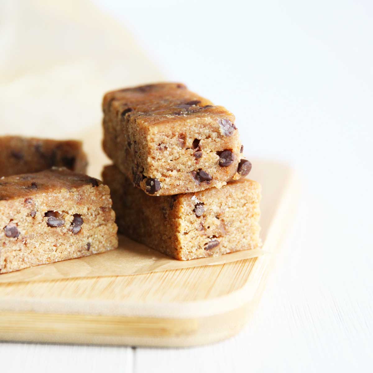 The Best Post-Workout Snack! Almond Butter Chocolate Chip Cookie Dough Collagen Protein Bars - Almond Butter Mochi