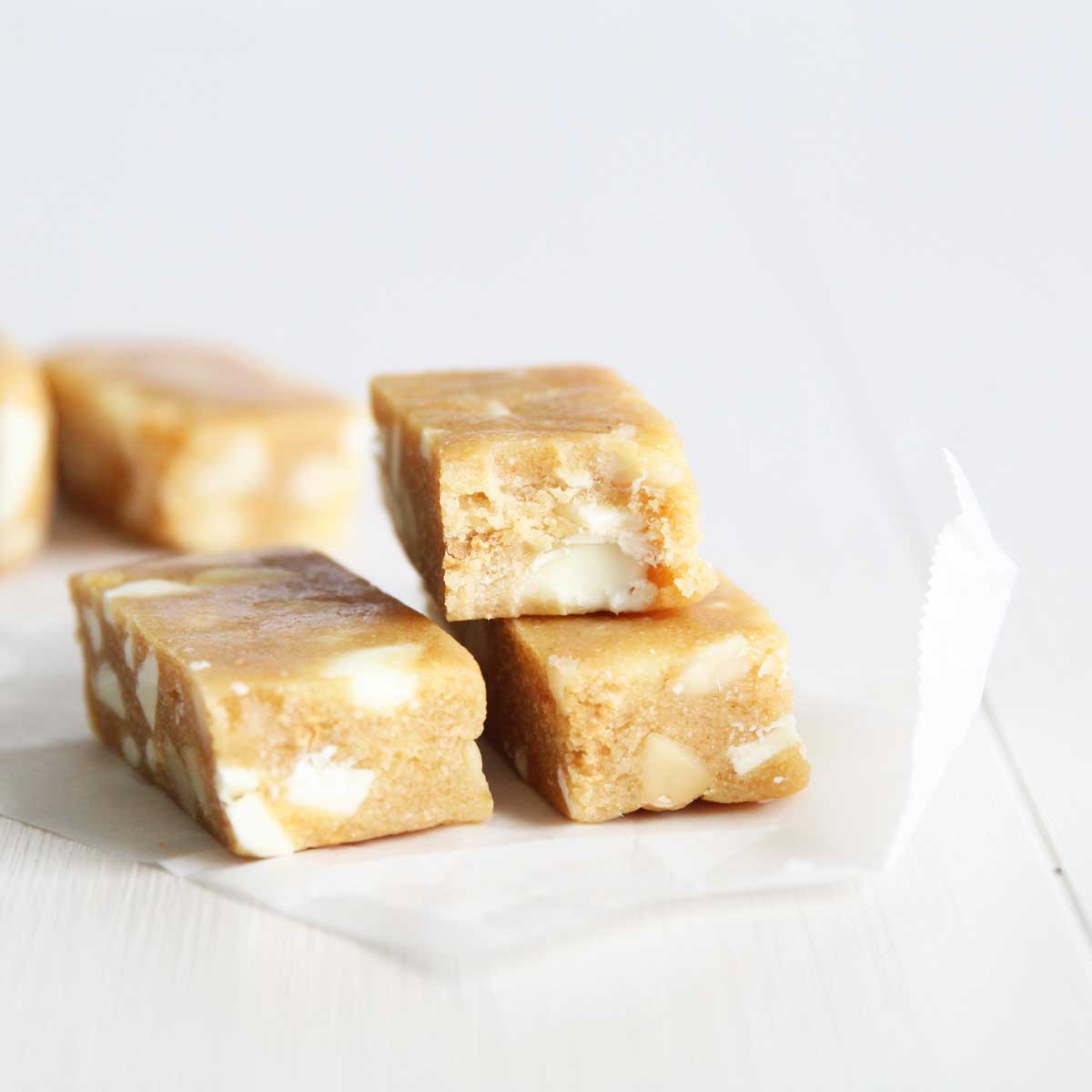 Chunky White Chocolate Macadamia Protein Bars Recipe (made with Collagen Peptides) - sweet potato mochi