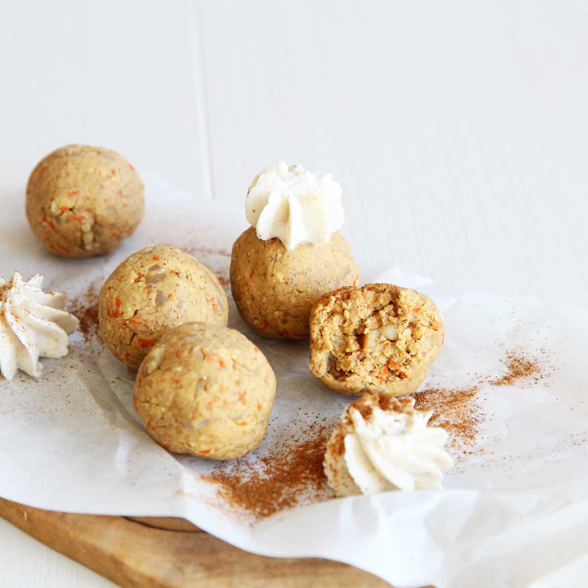 Almond Butter & Graham Protein Balls (Easy No Bake Energy Bites) - protein balls