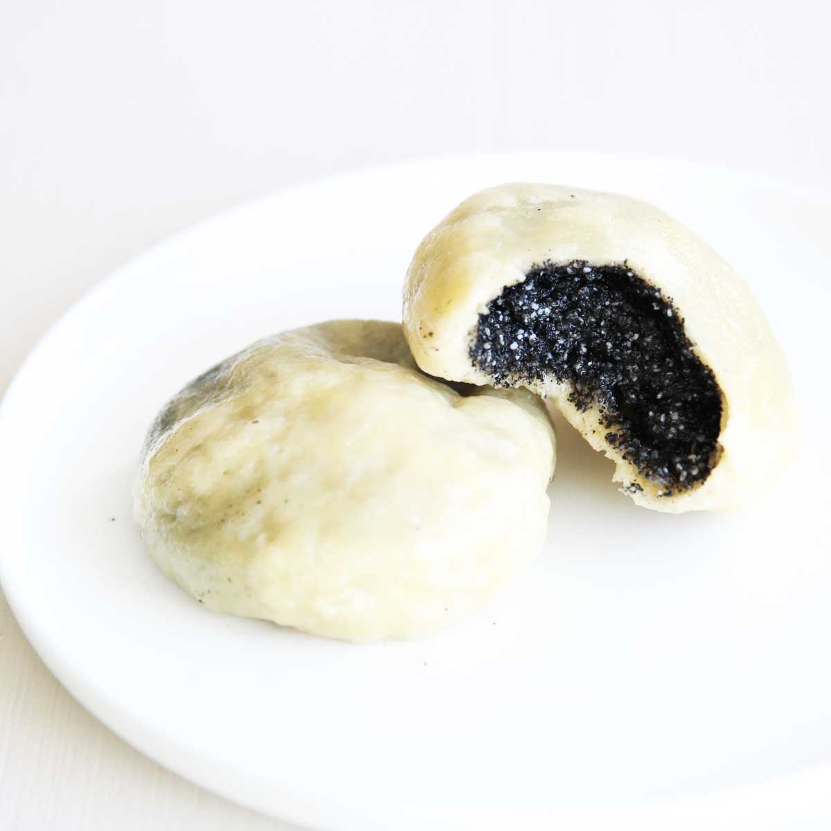 healthy sweet steamed bun filling ideas - black sesame paste