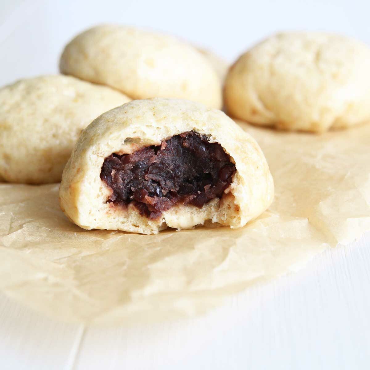 Healthy Vegan Oatmeal Steamed Buns with Sweet Red Bean Filling
