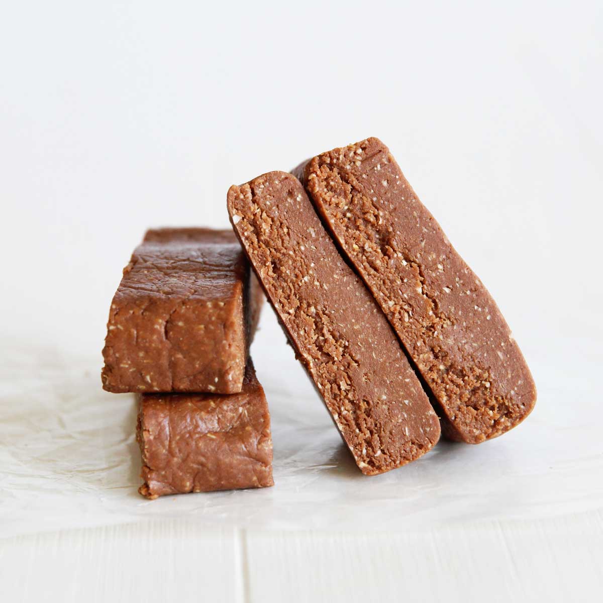 Quick & Easy Chocolate Peanut Butter Oatmeal Protein Bars