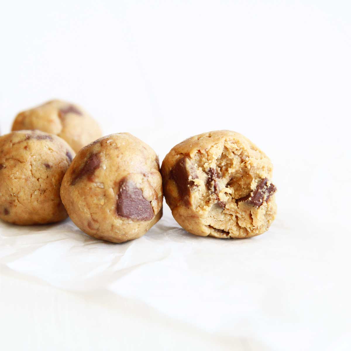 Peanut Butter Cookie Dough Protein Balls (No-Bake, Vegan Recipe with Oats) - Peanut Butter Glaze