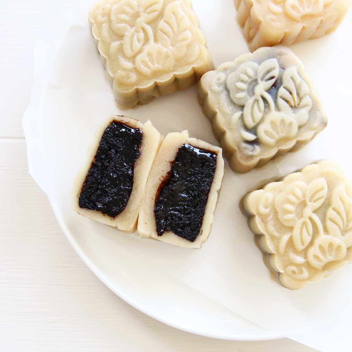 Peanut Butter Snow Skin Mooncakes with Brownie FIlling - Peanut Butter Glaze
