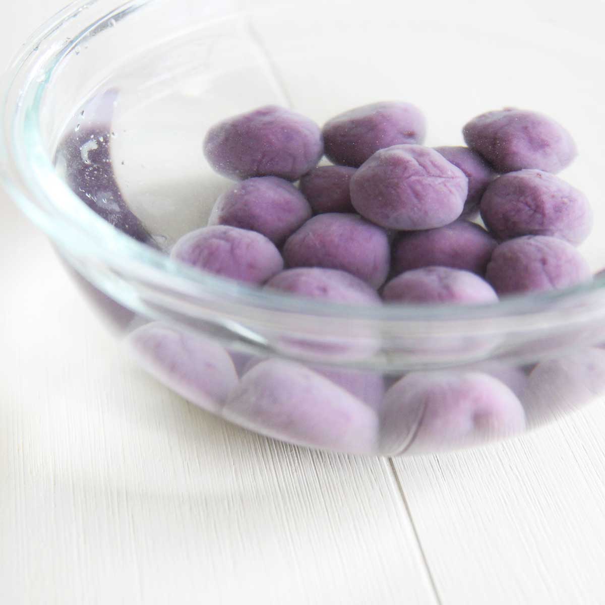 Ube Sweet Rice Balls with Purple Yam Filling (Gluten Free, Vegan Recipe) - Ube Sweet Rice Balls