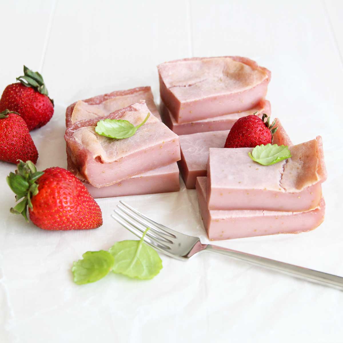 Deliciously Soft & Chewy Baked Strawberry Mochi Cake (Nian Gao) - Strawberry Mochi Cake