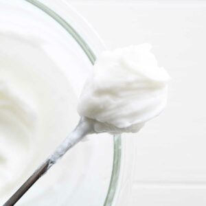 simple 2-ingredient vegan cream cheese frosting