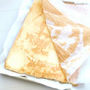 Unbelievably Soft Flourless Vanilla Swiss Roll Cake (Gluten-Free) - Flourless Vanilla Swiss Roll Cake