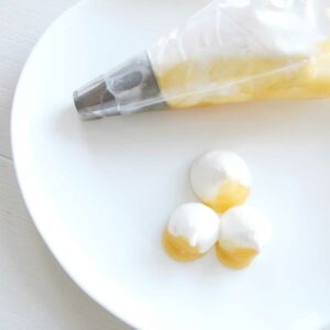 Sweet & Zesty Lemon Whipped Cream (Chantilly Cream) Recipe