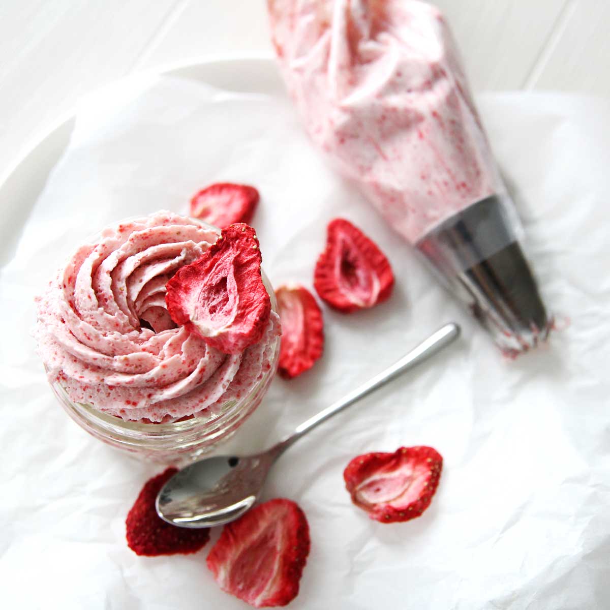 So SImple! Pretty & Pink Strawberry Whipped Cream (Chantilly Cream) Recipe